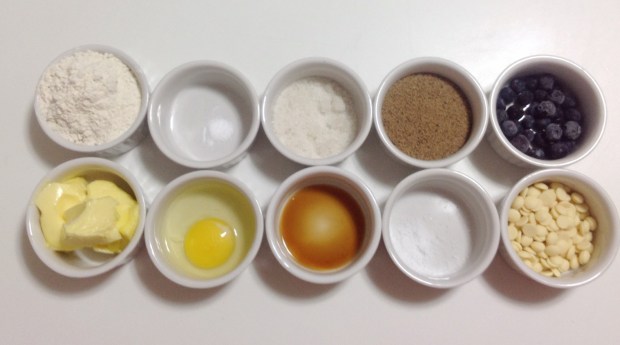 Cookies Chocolate Branco e Blueberry