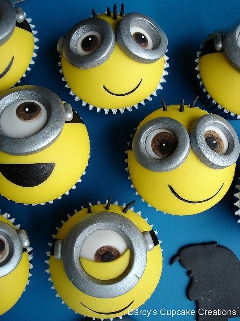 Confeitaria Minion Bolo Cupcake Cake Pop