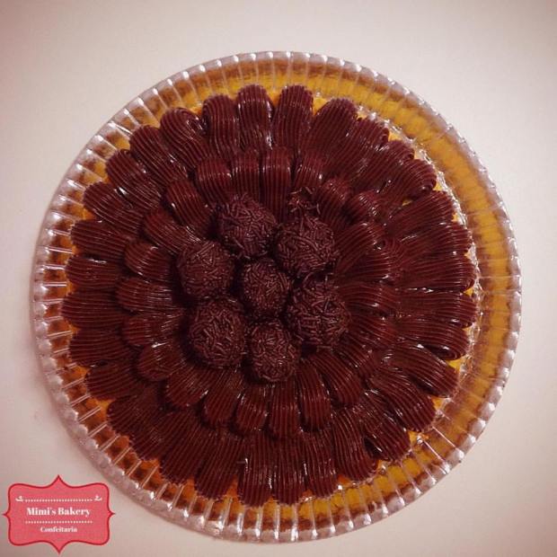 Naked Cake de Cenoura com Brigadeiro