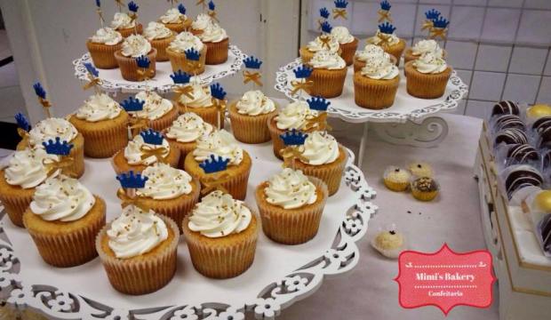 Cupcake de Baunilha Mousse de Leite Ninho Chantinho