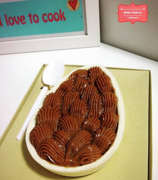 Ovo de Colher Branco com Doce de Leite