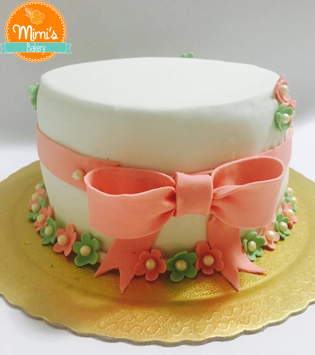Bolo Decorado Laço + Flores