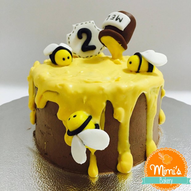 Bolo: Abelhinha no Mel