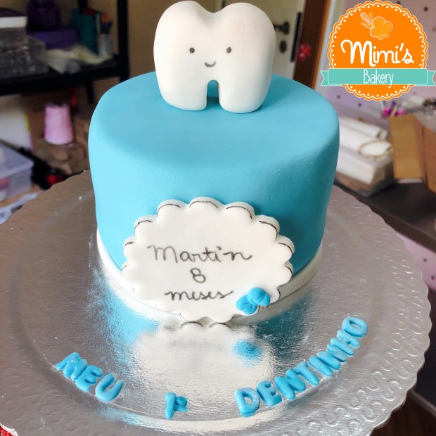 Bolo Mesversário: Dentinho