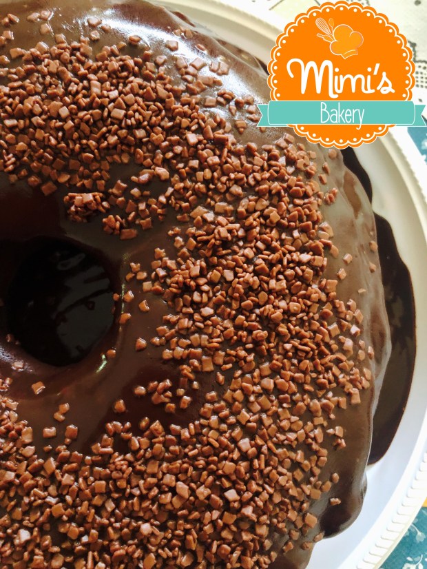 Bolo Caseiro de Chocolate com Ganache